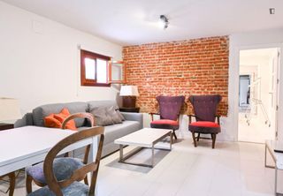 Rent Apartment in Hispanoamérica-Bernabéu
