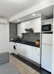 Rent Apartment in Embajadores-Lavapiés