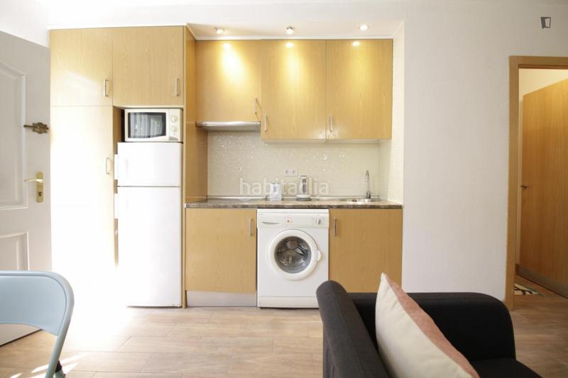 Foto a18858b8-9acb-40c5-8047-4a94adf37624. Alquiler estudio en Pinar del Rey Madrid