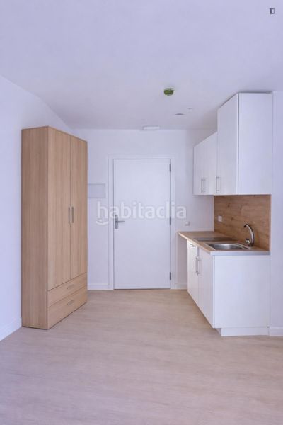 Foto 3a0c6c1a-b960-483d-ba48-2e45be02c753. Lloguer estudi a Centro Fuenlabrada