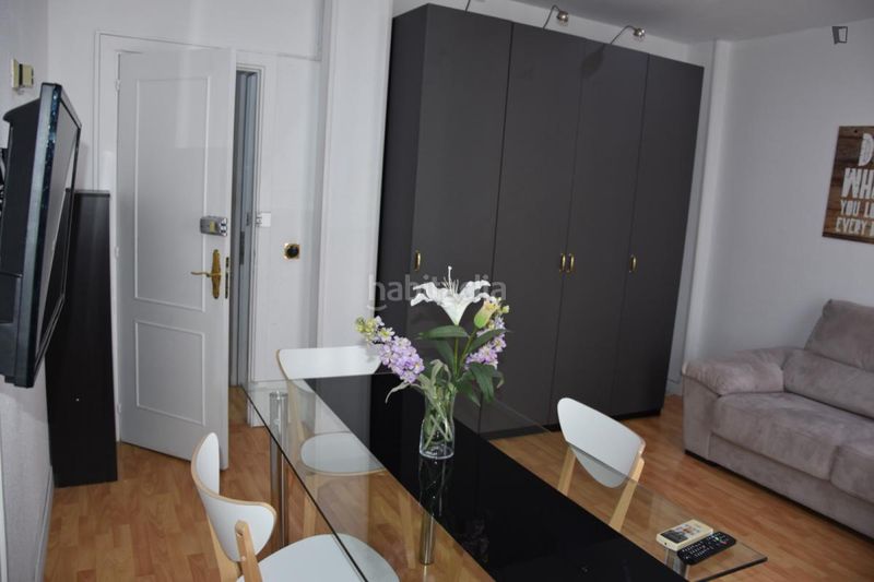 Foto 551ec0e8-0a96-4e87-bc2f-46c86a5f2a73. Miete studiowohnung mit heizung in Palacio Madrid