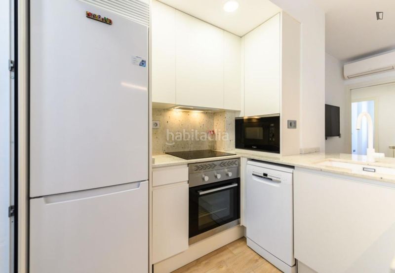 Foto 5274fe51-a4db-4c5e-baac-1200a95de484. Alquiler apartamento en Ventas Madrid