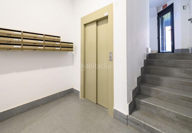 Foto c7dec79e-ef0b-45f7-b5ad-05977155107f. Alquiler apartamento en Ventas Madrid