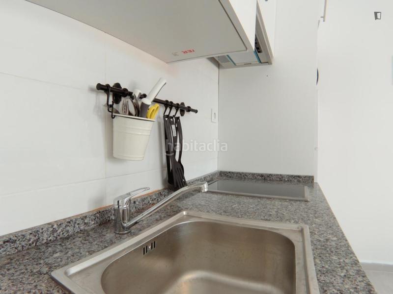 Foto 05f2fde4-9c28-4000-a8c8-2981a3f70e00. Affitto monolocale in Pradolongo Madrid