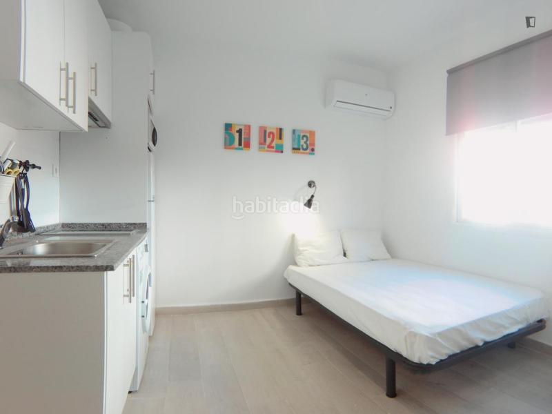 Foto ab9ee125-686a-4f00-8acc-4e3d835663bc. Affitto monolocale in Pradolongo Madrid