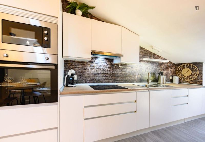 Foto a43d6d39-30b8-4a5d-8594-3c5a2d36a7b6. Lloguer apartament amb calefacció a Sol Madrid