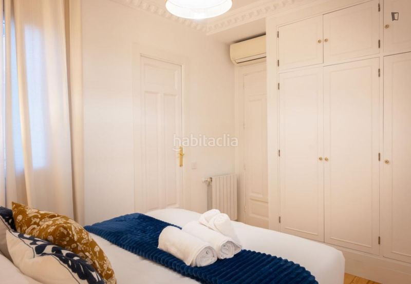 Foto ea6a2448-a063-4829-81e8-3117384d38a6. Lloguer apartament a Palacio Madrid