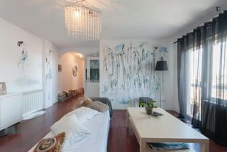 Rent Apartment in Media Legua
