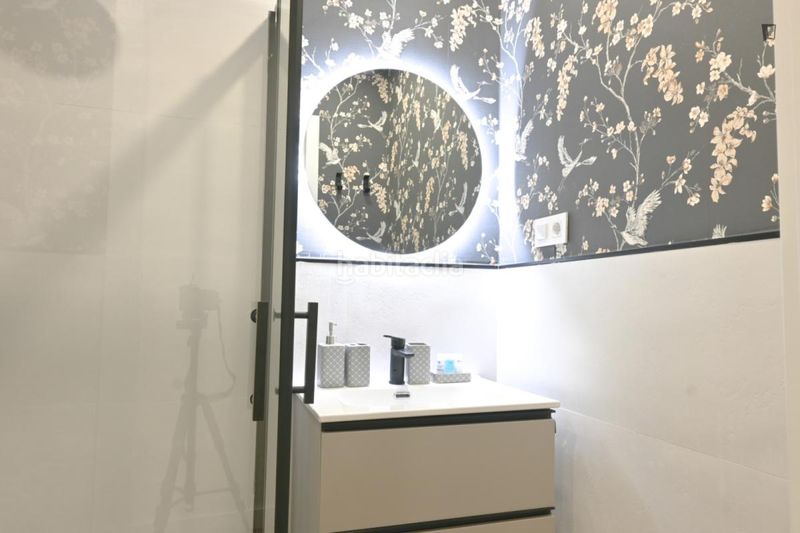 Foto b11313a0-d1b9-4305-9f19-18af3e9cf4ec. Miete appartement mit heizung in Lucero Madrid