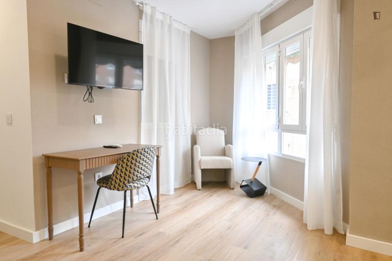 Foto b2bcefc6-011e-4030-bfb6-e872d955bd05. Miete appartement mit heizung in Lucero Madrid