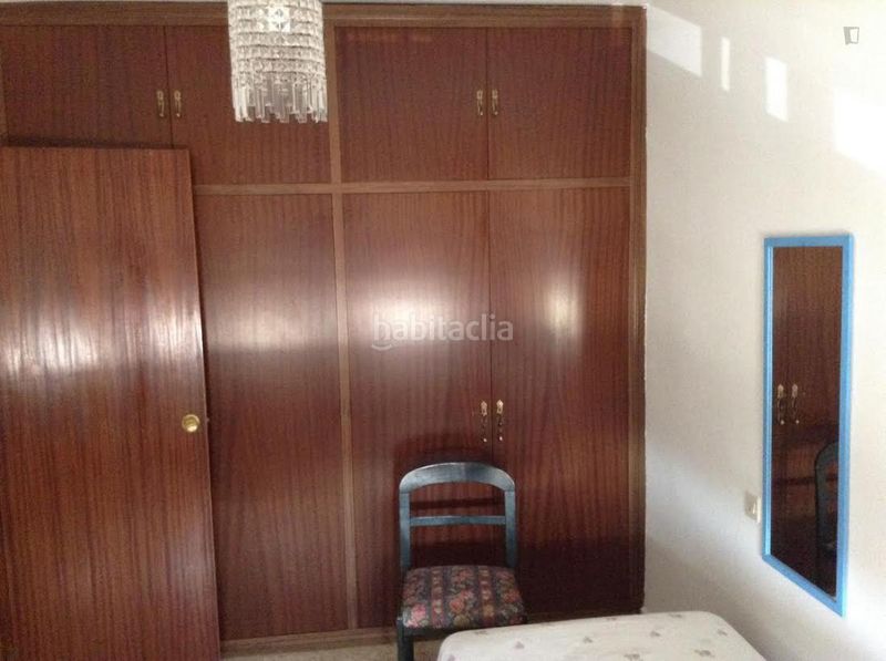 Foto a8c0420d-46f9-4ab4-a985-983f489525f5. Lloguer casa amb calefacció a colores - entreparques Sevilla