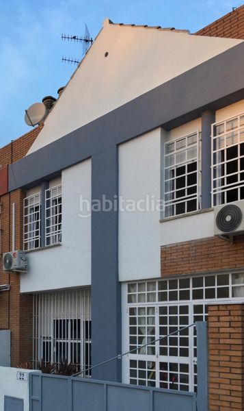 Foto af3828cd-6581-4f76-a34f-84dfb67557b6. Lloguer casa amb calefacció a colores - entreparques Sevilla