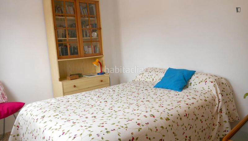 Foto e5f3ebdc-fde8-408f-900e-e749197d7790. Lloguer casa amb calefacció a colores - entreparques Sevilla