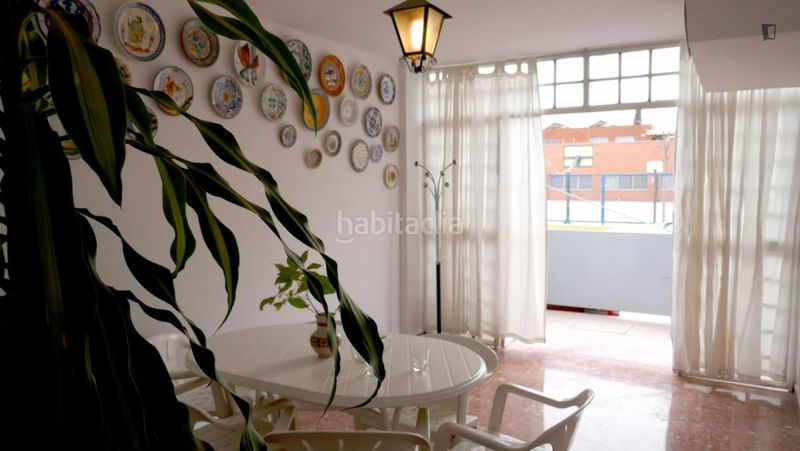 Foto ee7c85ee-f079-4eee-b4ca-5e50dc03a44b. Lloguer casa amb calefacció a colores - entreparques Sevilla