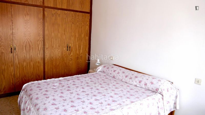 Foto f436a531-5fab-4c46-a8c2-e3d3c04d0e22. Lloguer casa amb calefacció a colores - entreparques Sevilla
