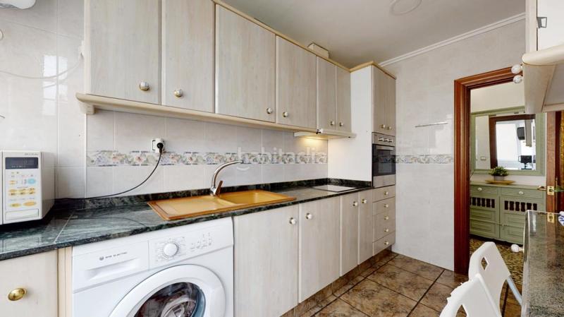 Foto 07ed01e3-4d3a-40e4-8190-95cc19582ed4. Alquiler apartamento en El Cabanyal-El Canyamelar Valencia