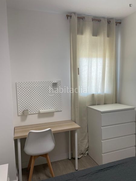 Foto 363b40ef-fc5c-4ae4-b7e8-241fdac9693e. Alquiler apartamento en Arco Norte - Avda España Dos Hermanas