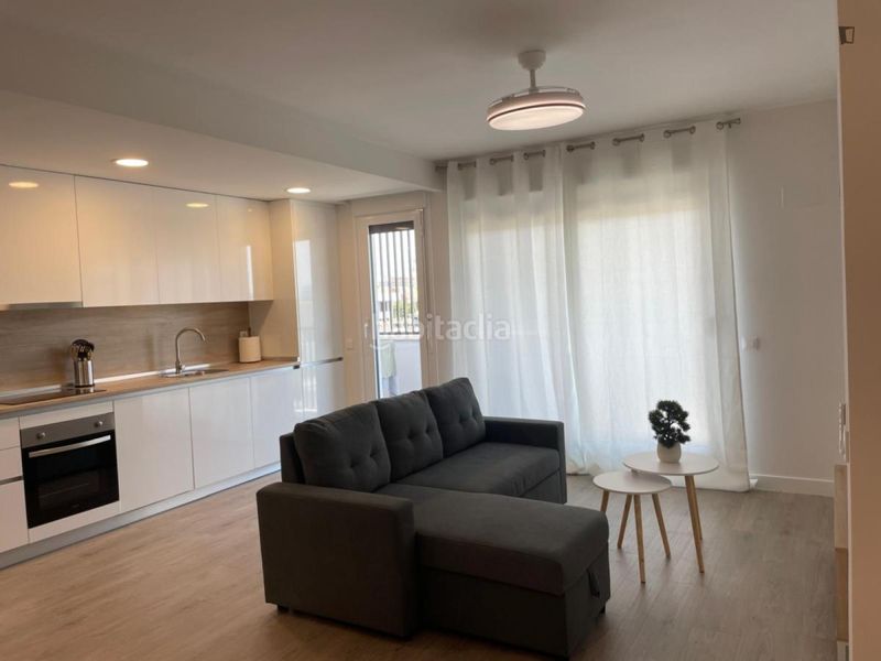Foto 6e4c8bd5-1d8d-44c1-8943-36aedfd8e5e5. Alquiler apartamento en Arco Norte - Avda España Dos Hermanas