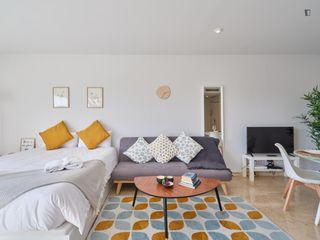 Rent Apartment in Legazpi