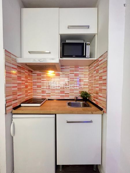 Foto 8ae133d0-d836-479e-a8de-fbb4227657b6. Miete studiowohnung mit heizung in Arapiles Madrid