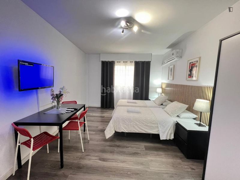 Foto e0d7db85-5f86-4002-959a-5f37fb8b21c0. Miete studiowohnung mit heizung in Arapiles Madrid
