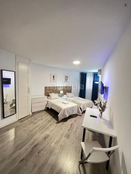 Foto 040368ea-d653-4dbd-9eba-be61fb39ec52. Lloguer estudi amb calefacció a Arapiles Madrid