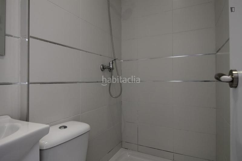 Foto 181027af-a72f-49f3-9f98-cf47acdb91b7. Affitto piccolo appartamento in Zofío Madrid