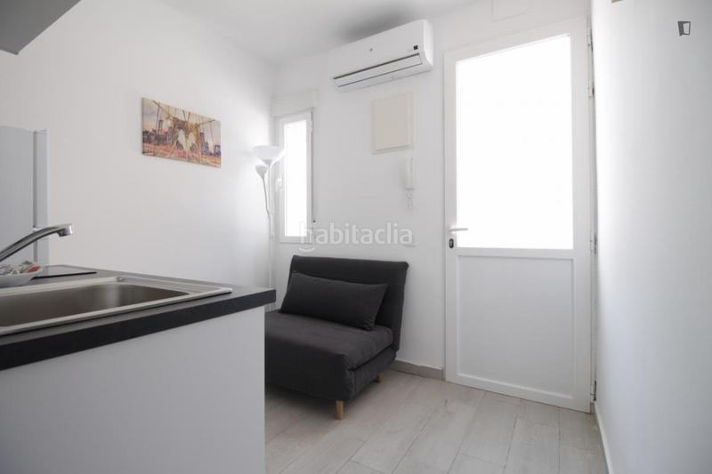 Foto 5ba6e8dd-b3d0-4449-acb6-64a1096d6b18. Affitto piccolo appartamento in Zofío Madrid