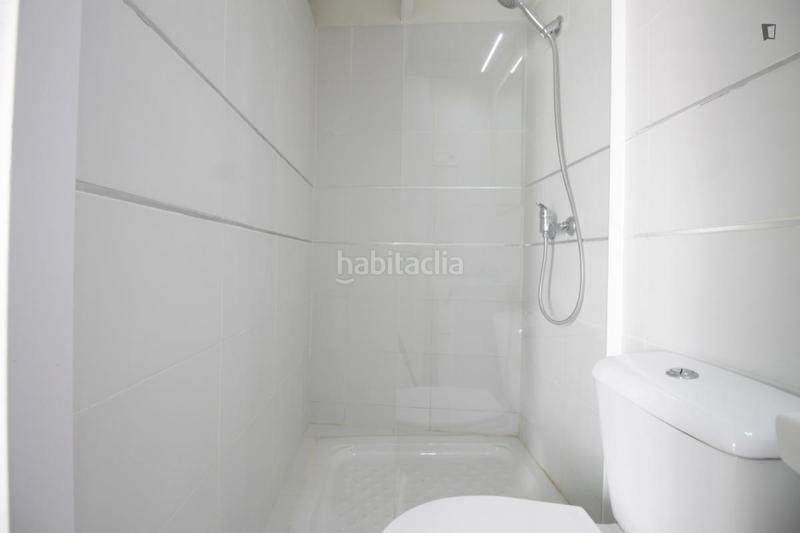 Foto dd8af4b7-50e6-4087-ba39-1a35aa47b931. Affitto monolocale in Zofío Madrid