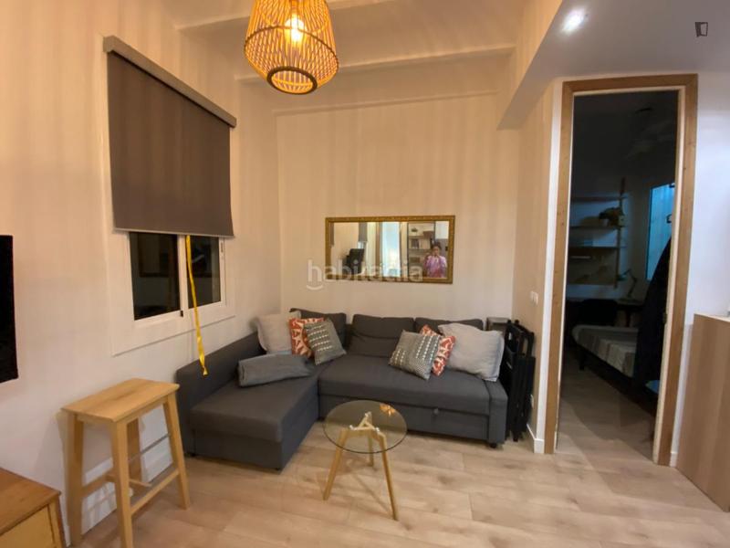 Foto a7190db4-4281-4237-99fb-331c5871533e. Alquiler apartamento en El Clot Barcelona