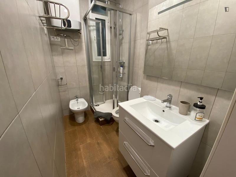 Foto bcc6aa6a-1cdb-40dd-8bd8-899f77ec9c2d. Alquiler apartamento en El Clot Barcelona