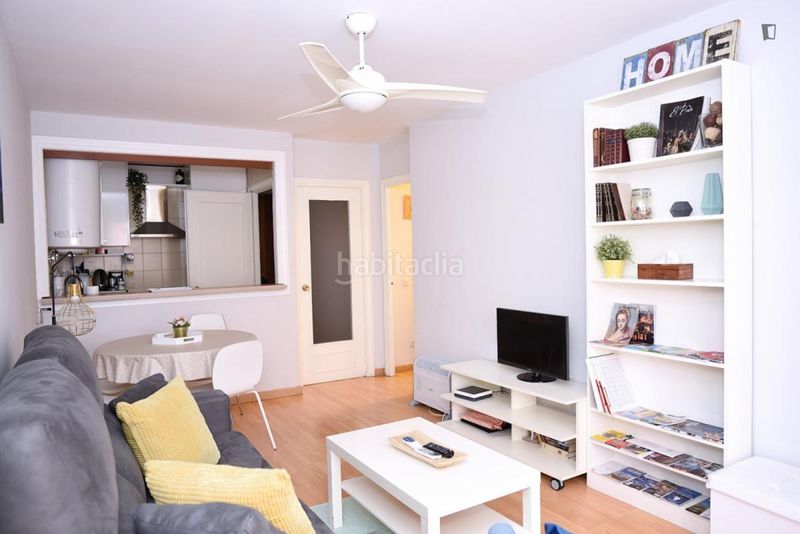 Foto 3a1ed556-fab9-42ef-8cba-d2af401a458d. Lloguer apartament a Cortes-Huertas Madrid