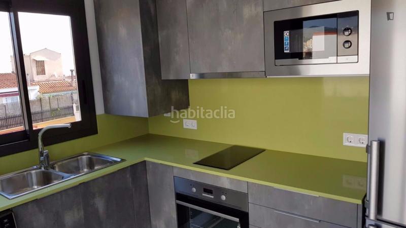 Foto 2f64d80b-b0c1-4c4d-b47d-3b638d01681d. Rent apartment with heating in Guinardó Barcelona