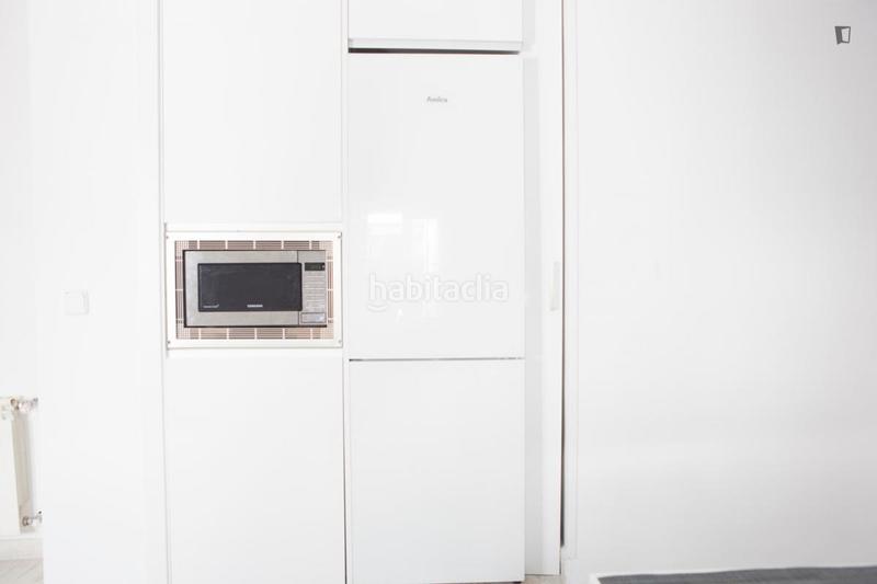 Foto 862d5f04-e97a-483d-bdb8-d6b5a771c7b9. Alquiler apartamento en Numancia Madrid