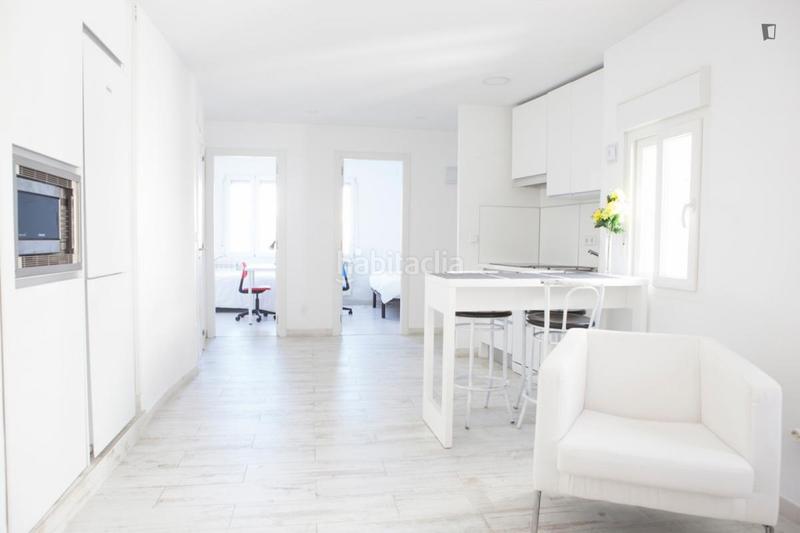 Foto efe5b749-7cbe-4396-9498-24f452d8770b. Alquiler apartamento en Numancia Madrid