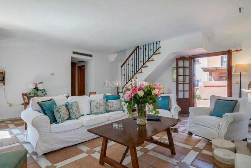 Foto f48ac23f-32e9-47a9-a55e-13cfca542880. Lloguer casa a Guadalmina Baja Marbella