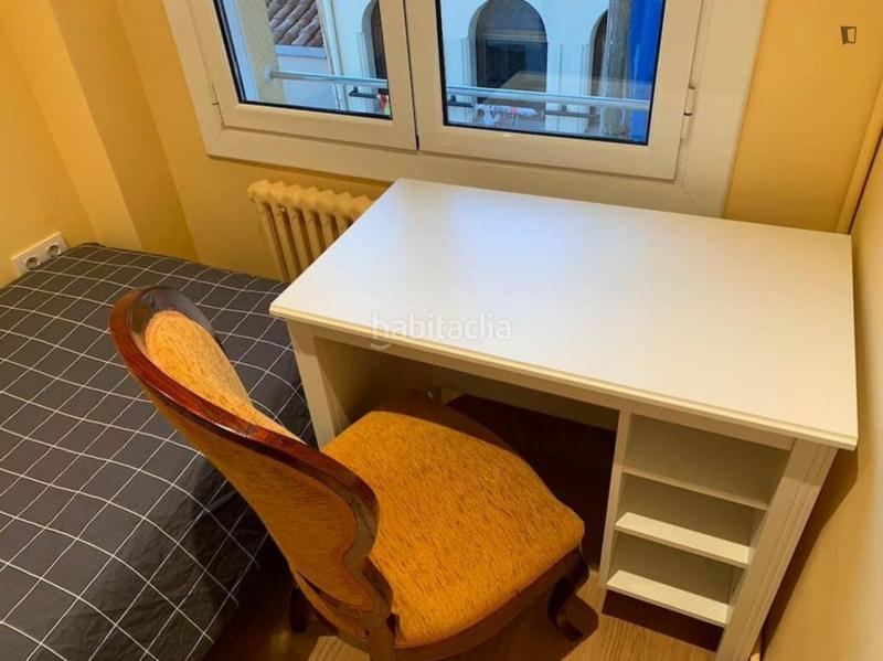 Foto b79df614-a533-46c5-b1a7-32bbb4e2f84e. Location appartement avec chauffage dans Barri del Centre Terrassa