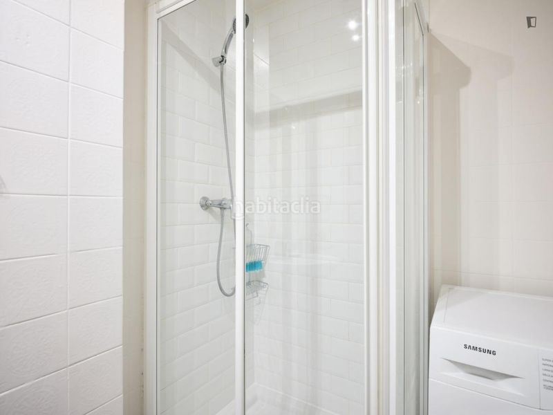 Foto b9ee64d5-8fe7-4c68-b1a2-03d9f27997cf. Lloguer apartament amb calefacció a Ciudad Jardín Madrid