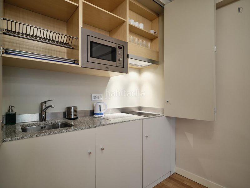 Foto e746418f-aaa1-4f76-8049-a3f823a8a7a1. Miete studiowohnung mit heizung in Lista Madrid