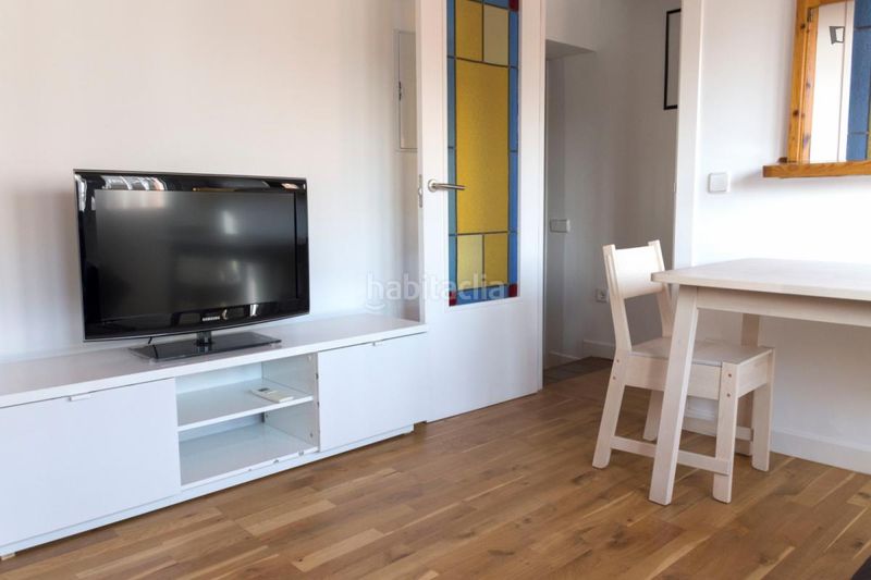 Foto 91c20f1c-2e13-41f1-a6fd-48f2d80fb34a. Lloguer apartament a Sol Madrid