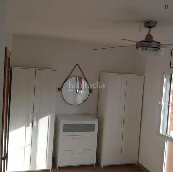 Foto 3c3760d9-0900-45cd-a47d-4df1dc53f7cb. Lloguer casa amb calefacció a Roc Blanc Terrassa