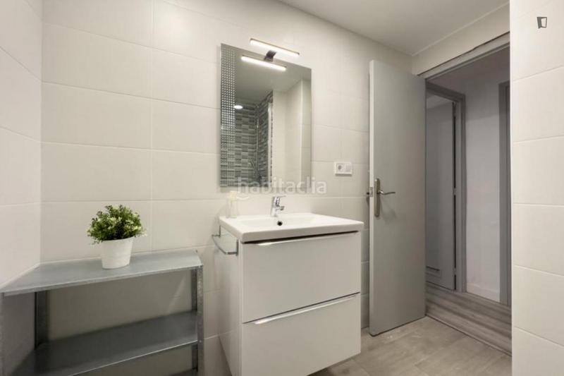 Foto 96f95047-7dc5-4de4-9716-6a7084551cf8. Alquiler apartamento en Provençals del Poblenou Barcelona