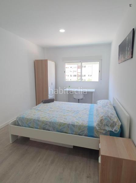 Foto fca7093c-a156-414d-83ca-e9f94d205b32. Alquiler apartamento en L´Amistat Valencia