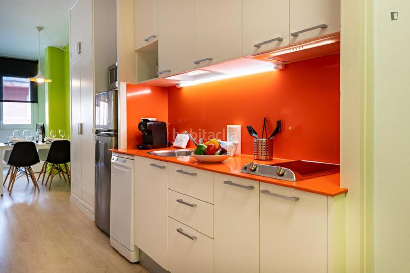 Foto b9423d31-e44a-4f58-9a9e-e2e78713c5b7. Rent studio in L´Antiga Esquerra de l´Eixample Barcelona