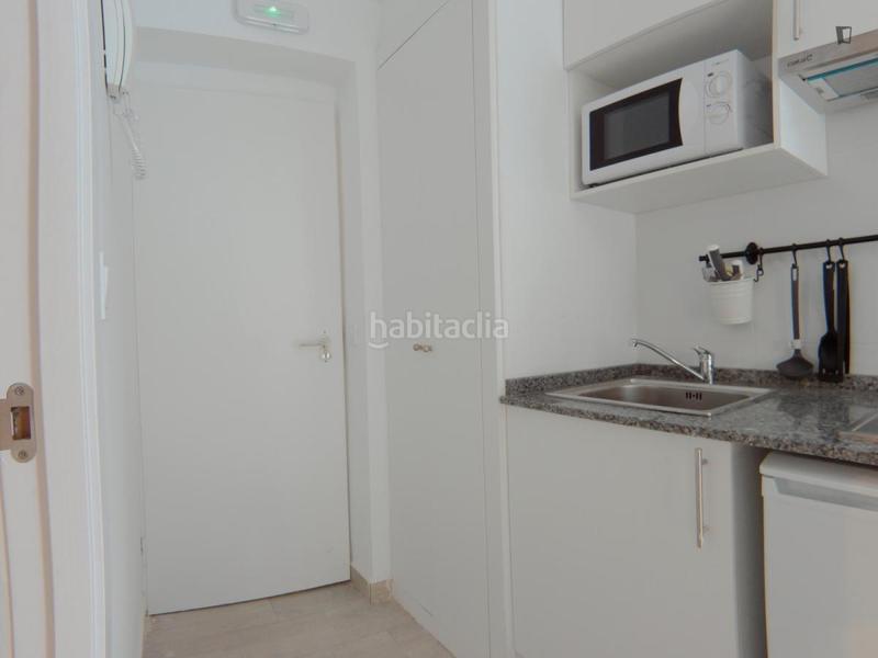 Foto a3575381-ef03-4996-8a9d-ebb42564841e. Alquiler estudio en Pradolongo Madrid