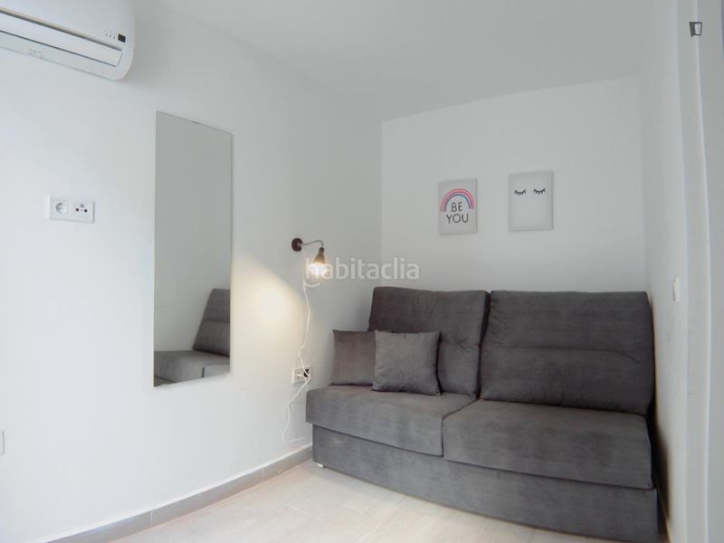 Foto b29a6455-751d-4cd2-93b3-7d796ed343e7. Rent studio in Pradolongo Madrid