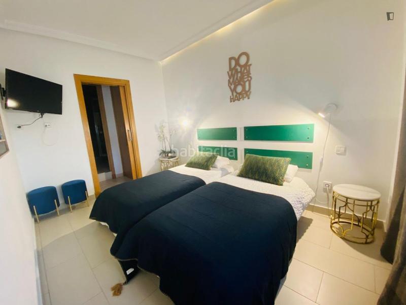 Foto bd357b99-9a4c-419c-acda-4ba9cf8c79dd. Lloguer apartament a Fuente del Berro Madrid