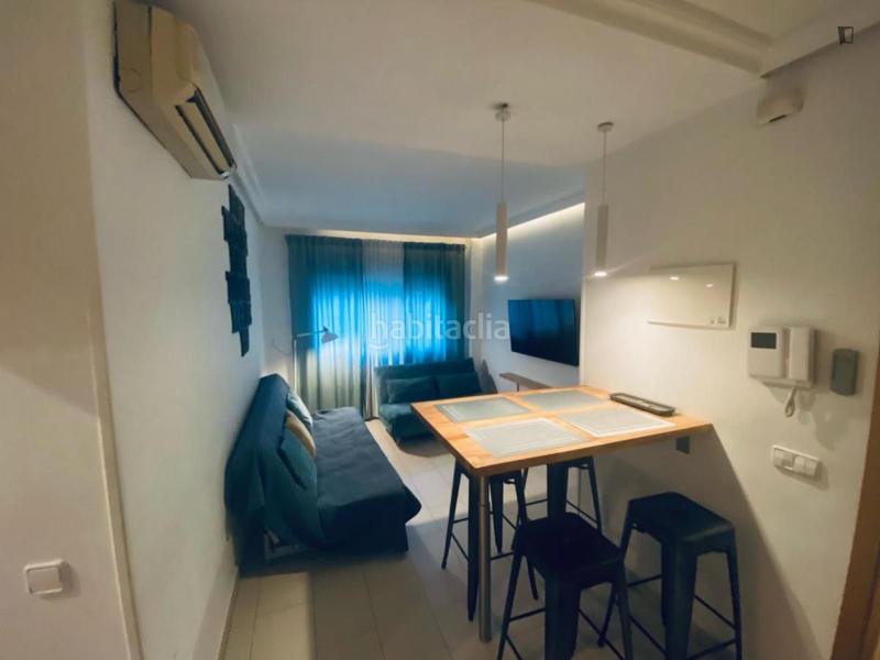 Foto 049ef9c8-bfbf-4df3-91c1-298196d2774e. Alquiler apartamento en Fuente del Berro Madrid