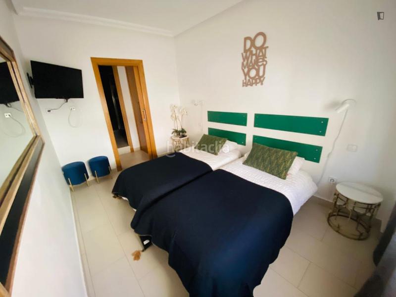 Foto 32462102-ee95-4fa6-9ce2-8d9683a29575. Location appartement dans Fuente del Berro Madrid