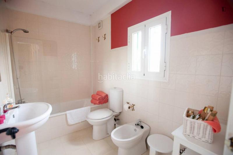 Foto f765ff6b-efa3-4a9c-8deb-9d61dd513e8d. Alquiler casa en La Paz Alcalá de Guadaira